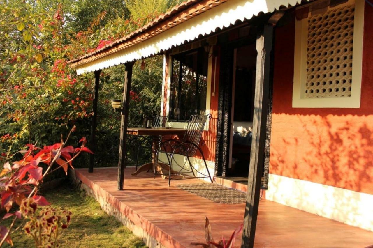 Castle Hotel Pokhara Exteriör bild